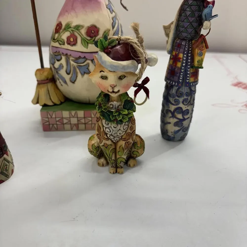 Bundle of 4 Jim Shore ornaments and figurine
